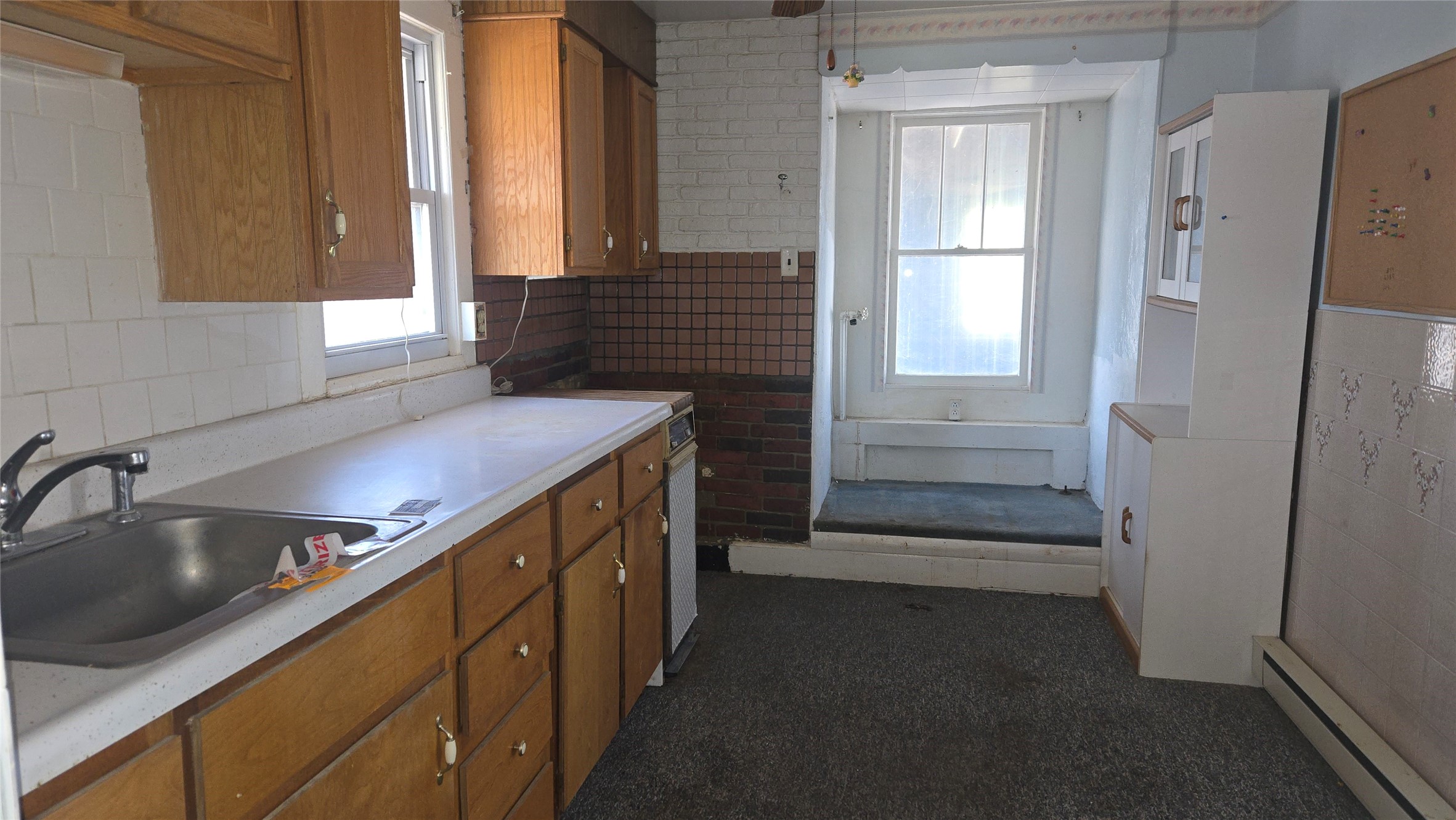 112 E Wendell Street - Photo 2