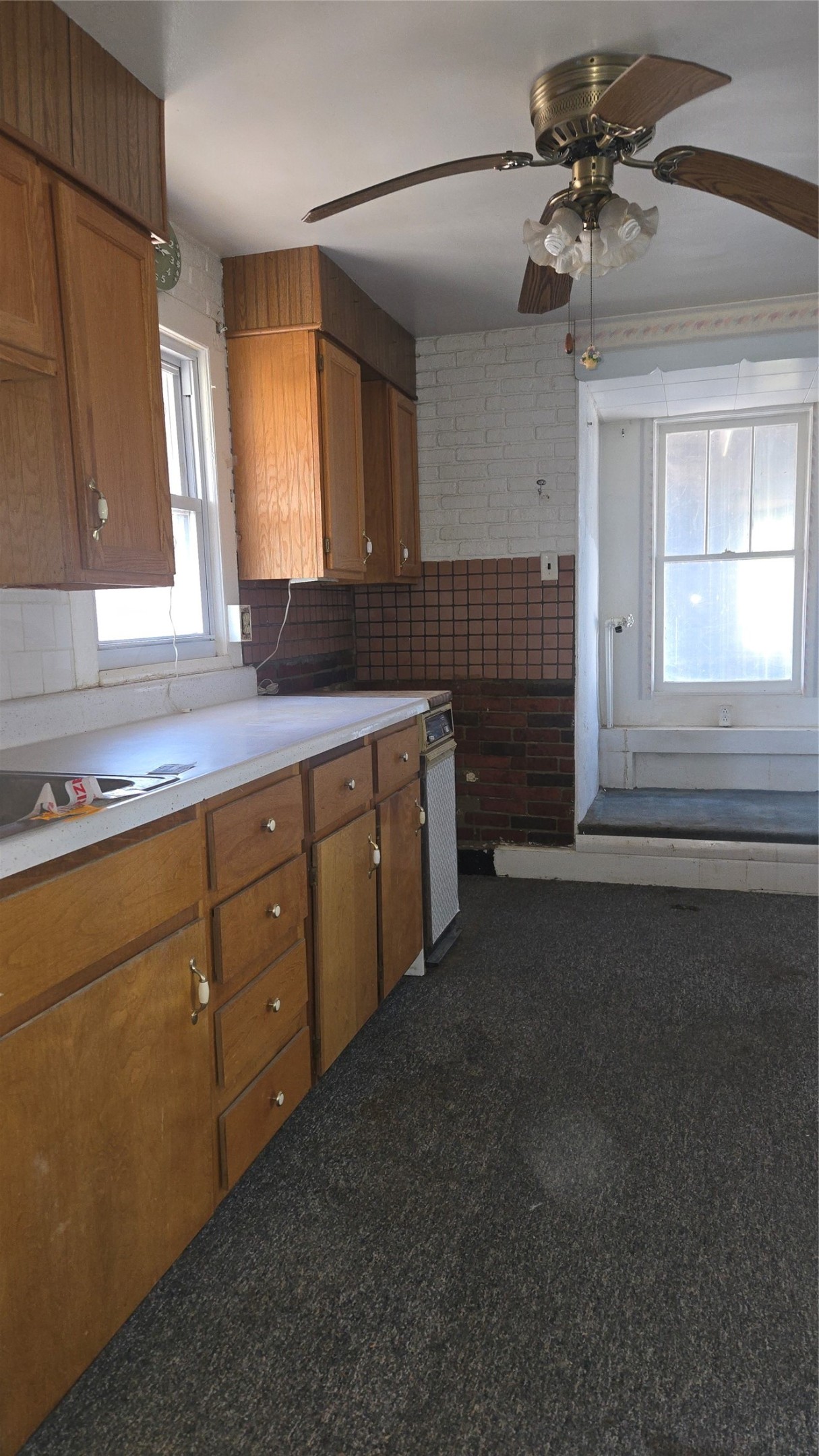 112 E Wendell Street - Photo 3