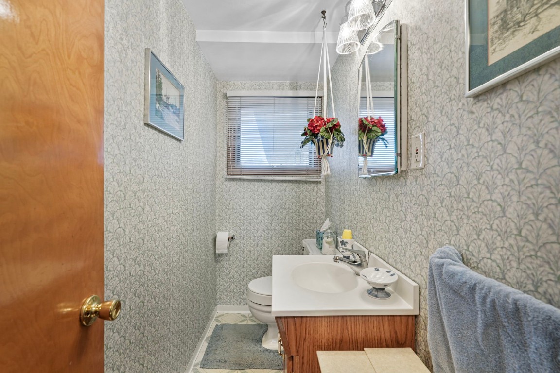 416 Kathleen Drive, Endicott, New York image 20