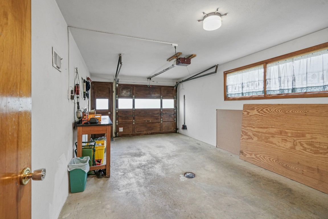 416 Kathleen Drive, Endicott, New York image 26