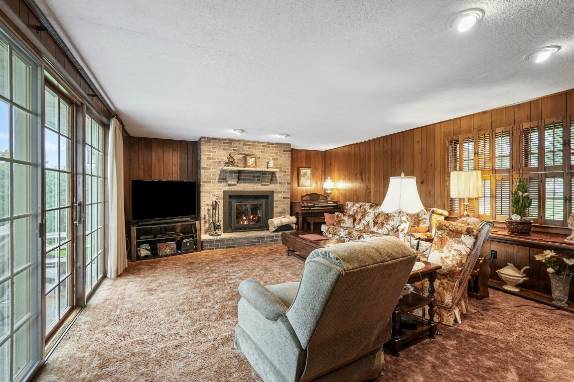 416 Kathleen Drive, Endicott, New York image 13