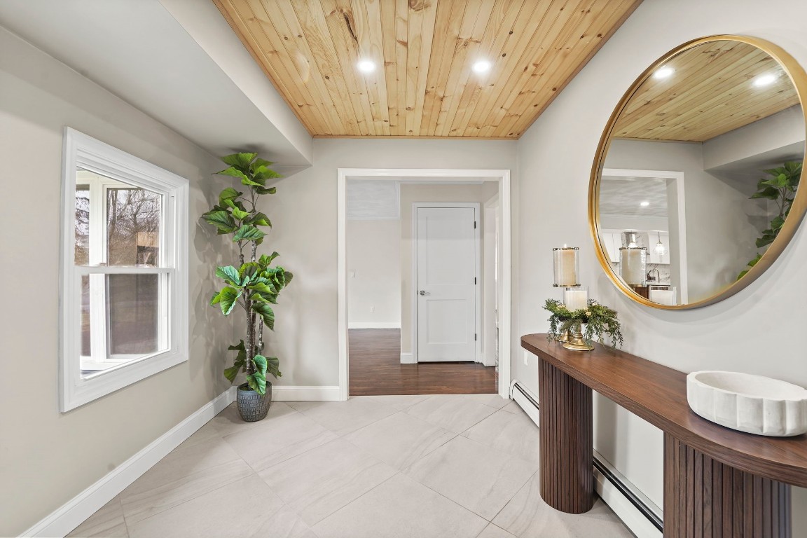 945 Forest Hill Road