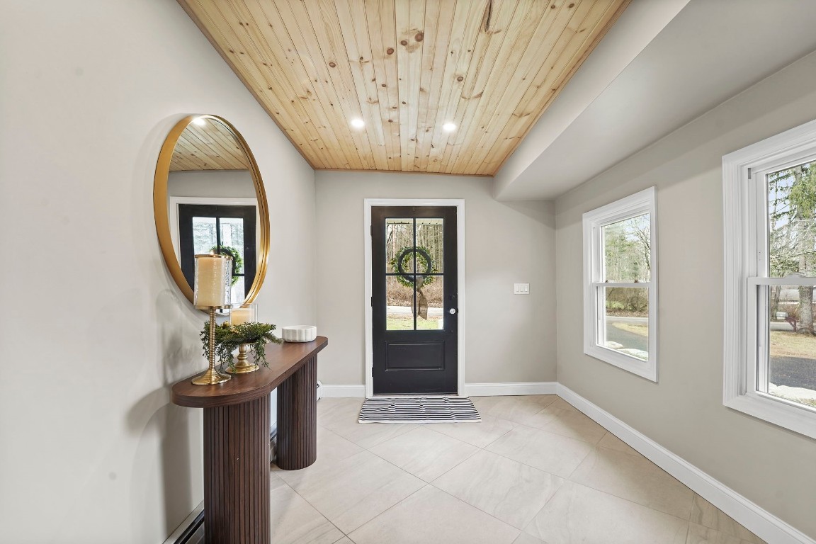 945 Forest Hill Road