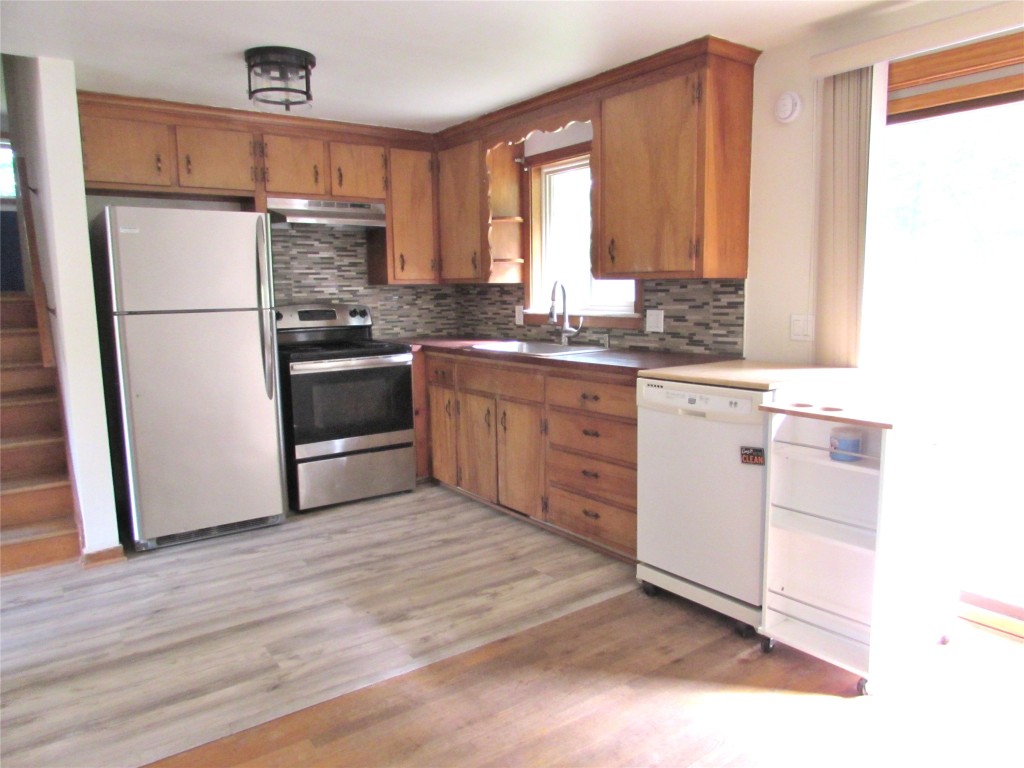 713 Country Club Road, Vestal, New York image 9