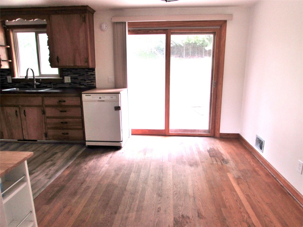713 Country Club Road, Vestal, New York image 8