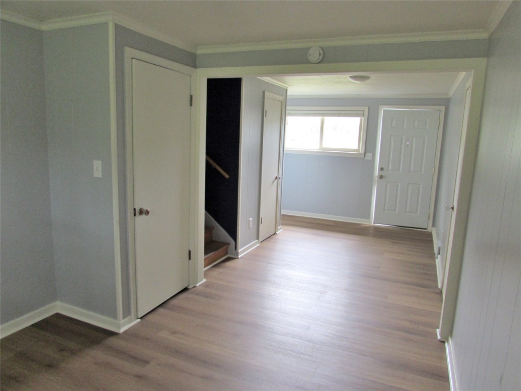 713 Country Club Road, Vestal, New York image 3