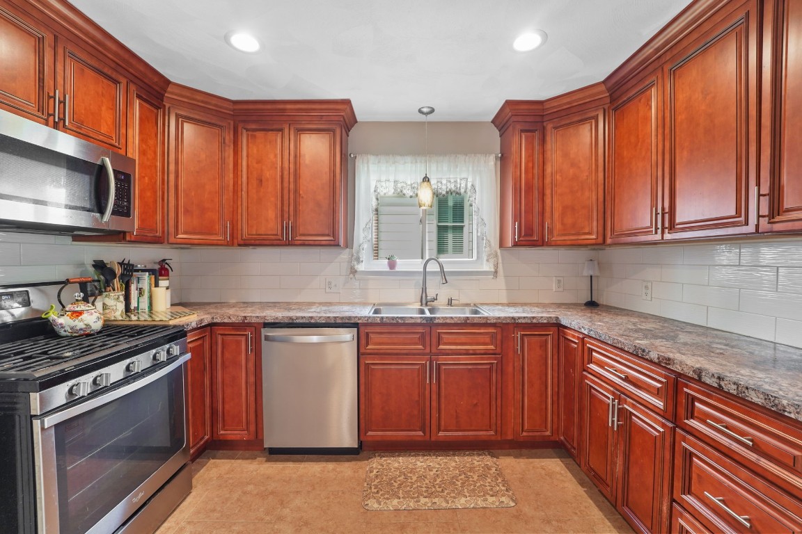 64 Terrace Drive, Binghamton, New York image 13