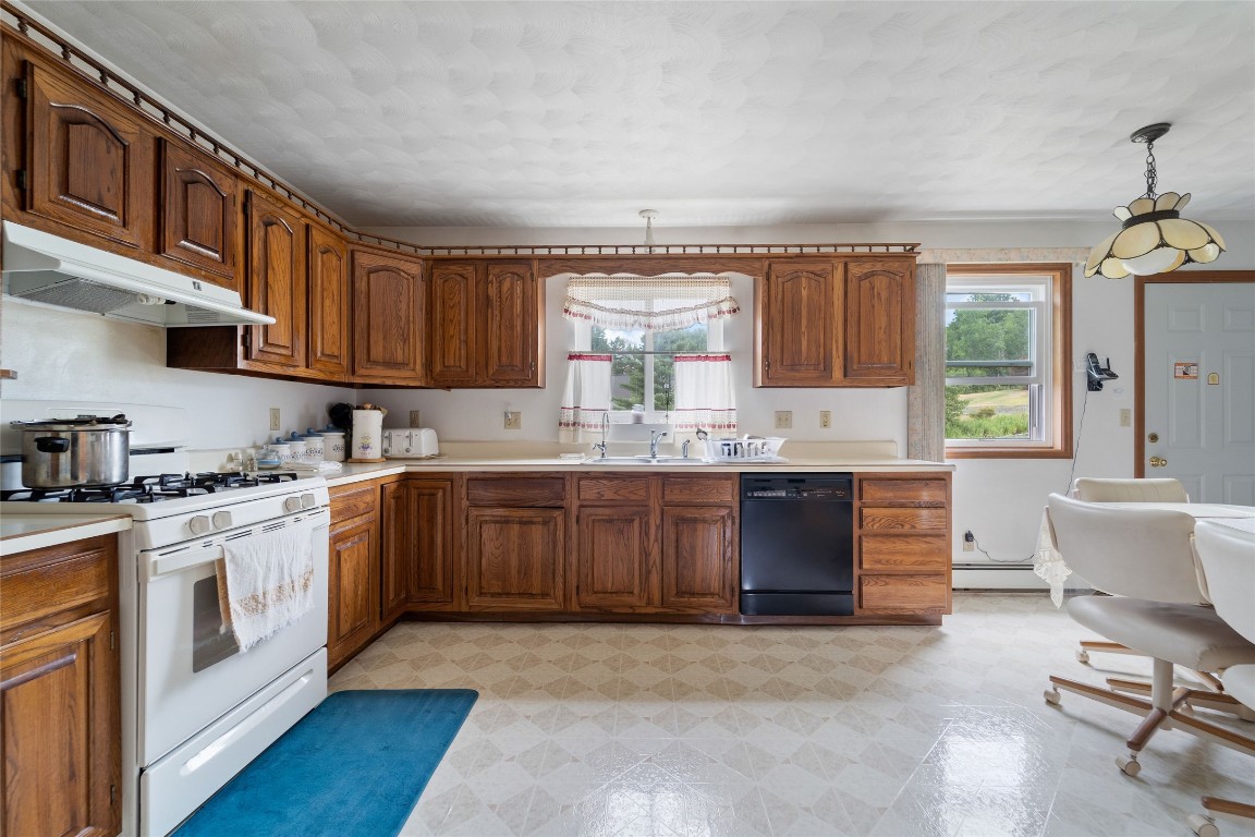 1151 Reynolds Road, Johnson City, New York image 6