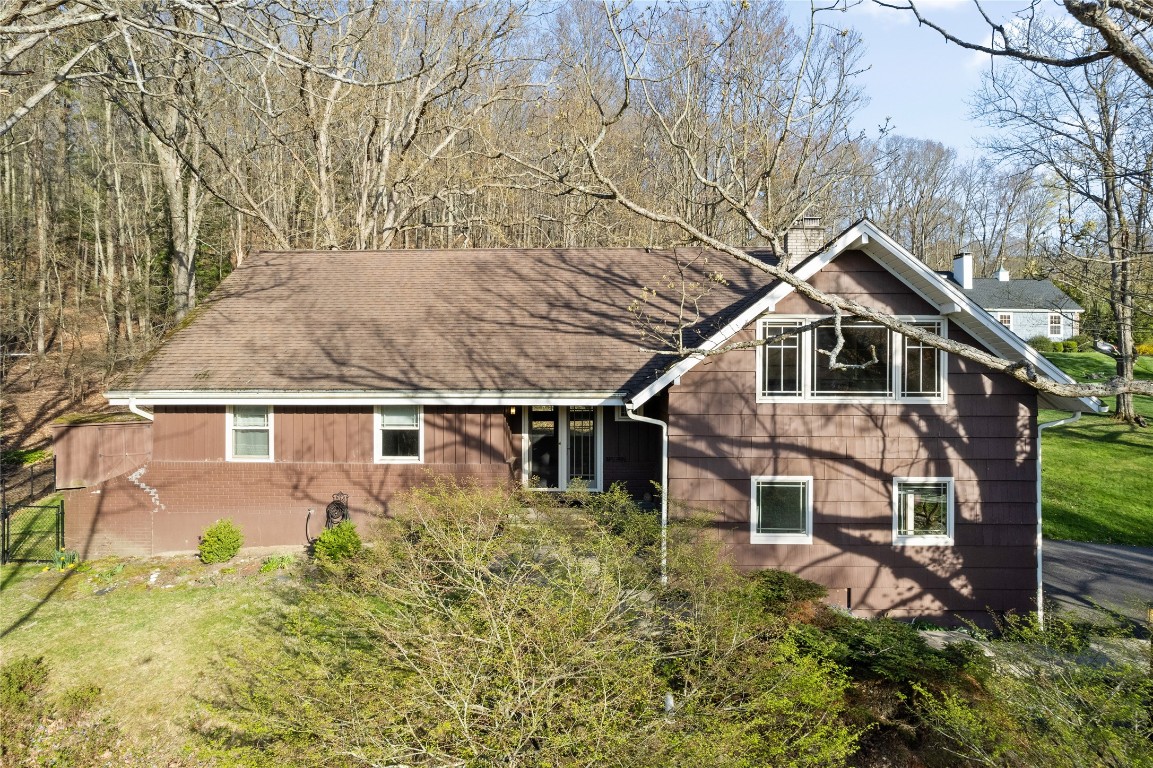2160 E Hamton Road, Binghamton, New York image 32