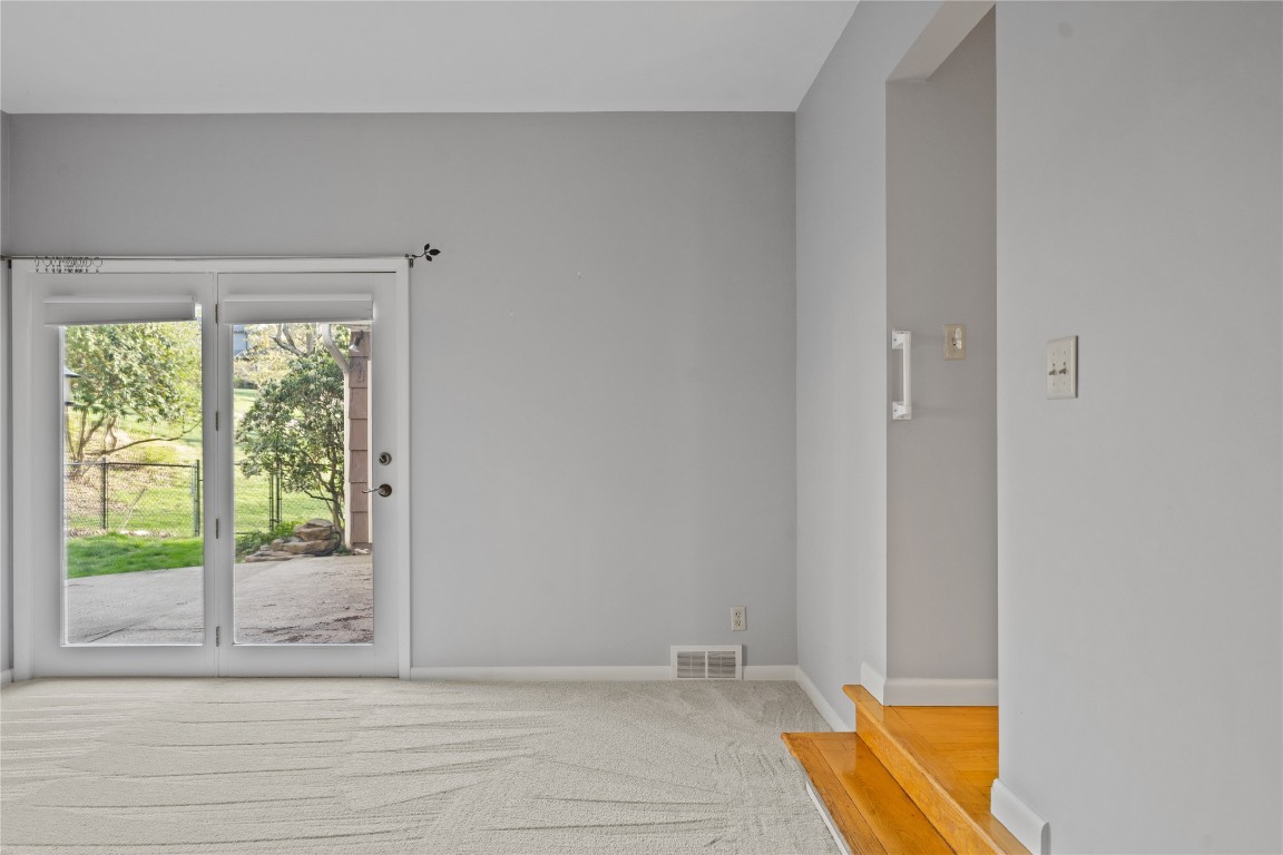 2160 E Hamton Road, Binghamton, New York image 23