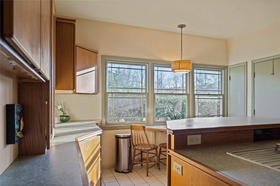 2160 E Hamton Road, Binghamton, New York image 13