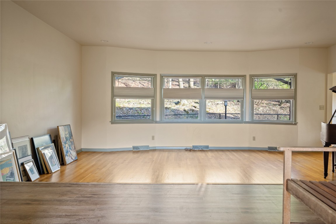 2160 E Hamton Road, Binghamton, New York image 7