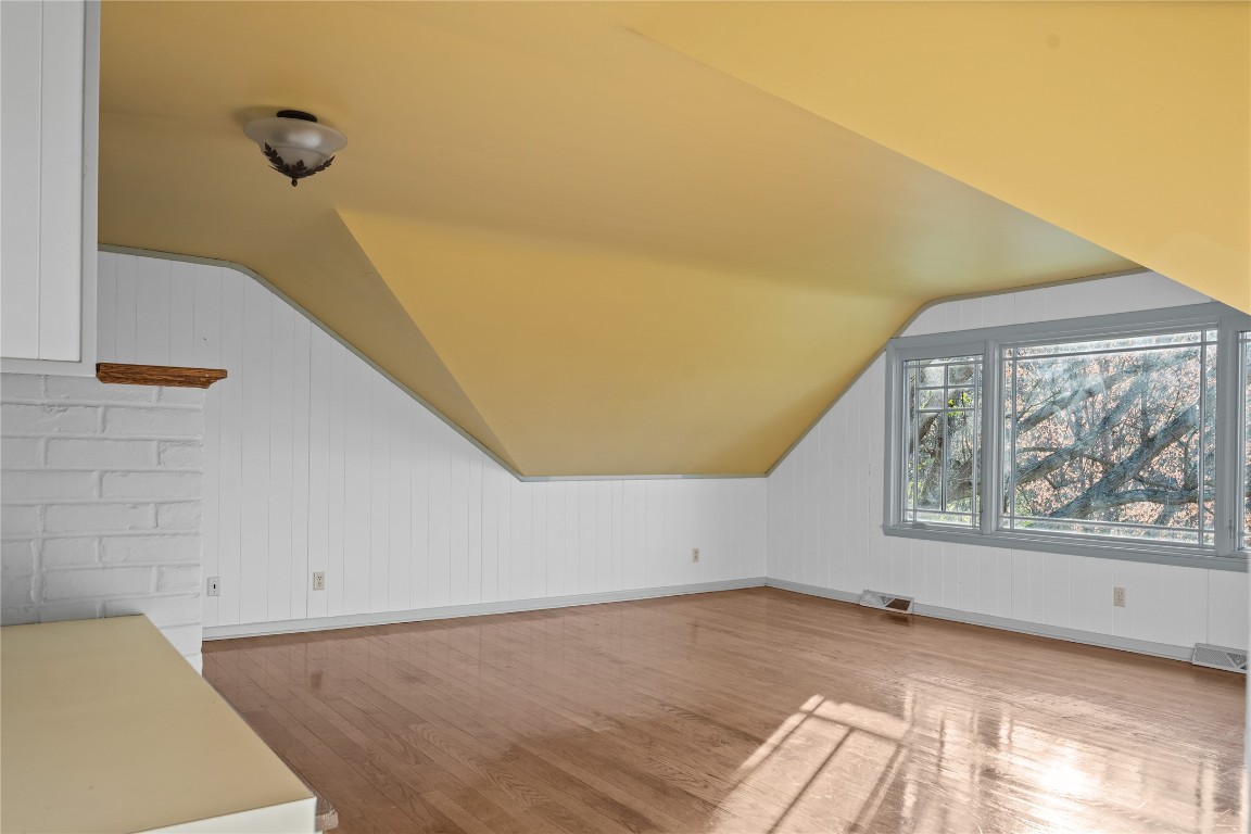 2160 E Hamton Road, Binghamton, New York image 26