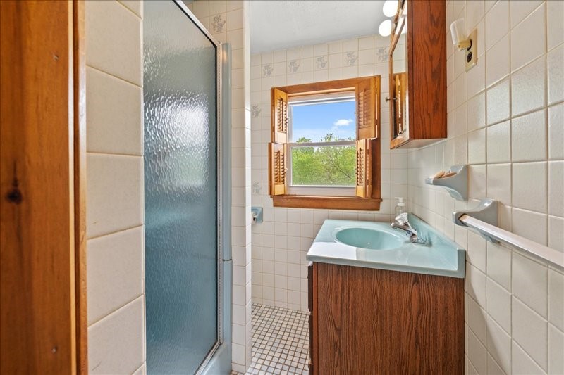 112 Plaxdale Road, Liverpool, New York image 24