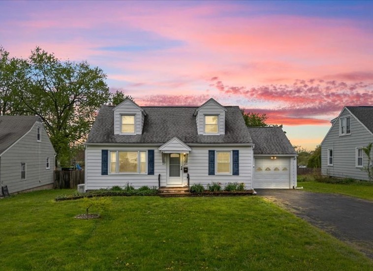 112 Plaxdale Road, Liverpool, New York image 3