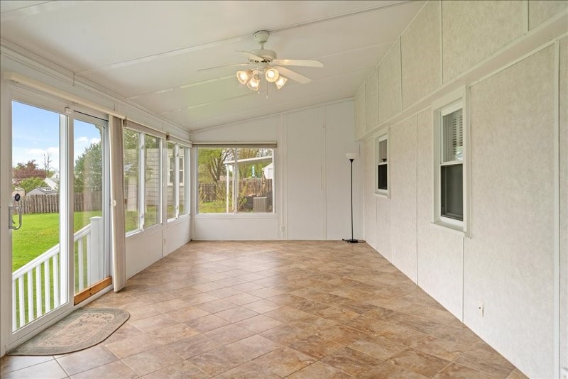112 Plaxdale Road, Liverpool, New York image 10