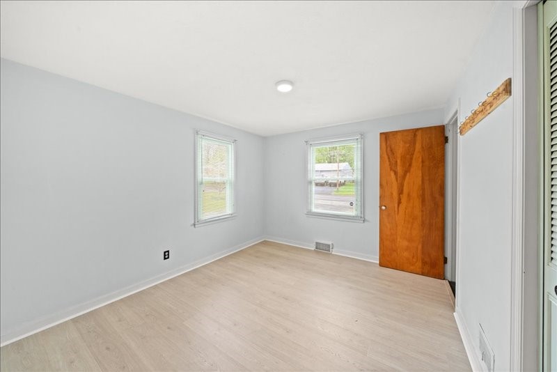 112 Plaxdale Road, Liverpool, New York image 16