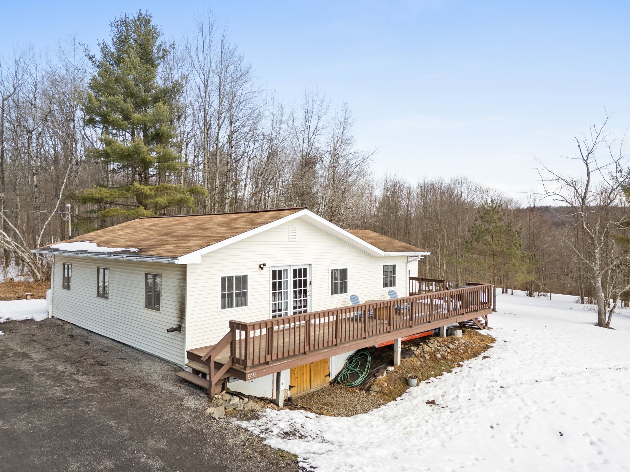 515 / 519 Cascade Valley Road