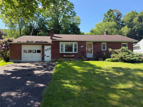 Homes For Sale - 1609 Butternut Drive<br/> Broome County, Vestal, NY 13850