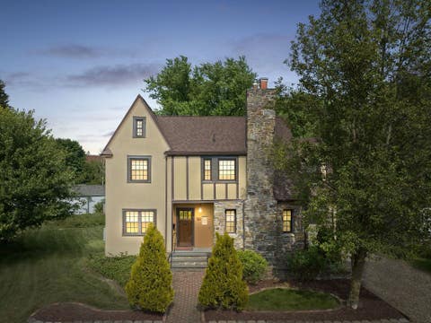 Photo for 32 Armstrong Place