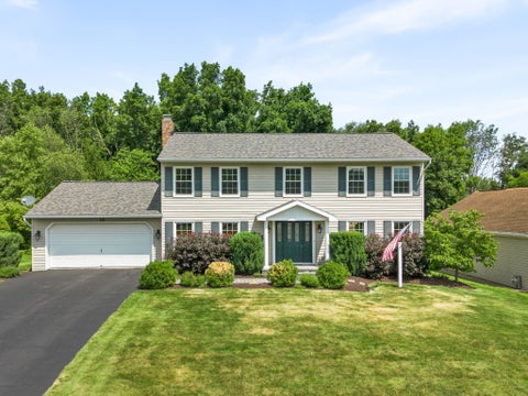 Homes For Sale - 16 Country Knoll Drive<br/> Binghamton, NY 13901