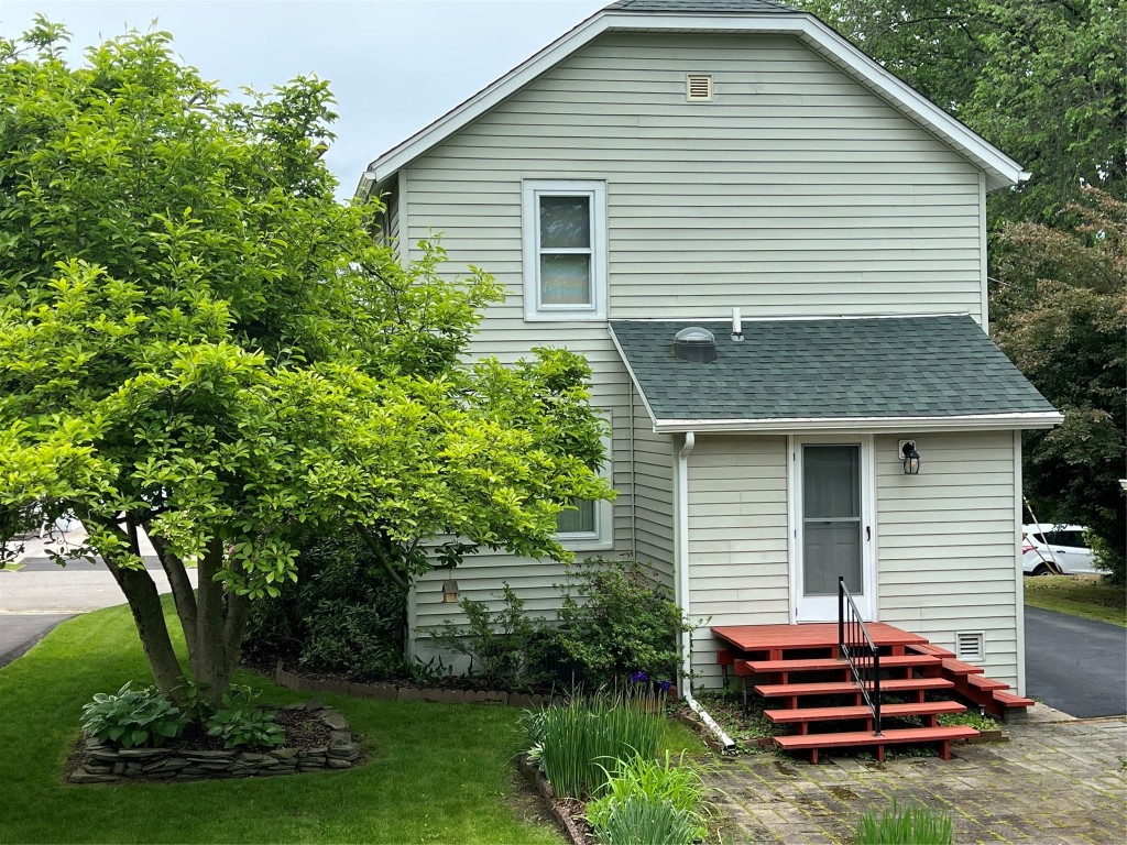 71 Shelby Street, Johnson City, New York image 4