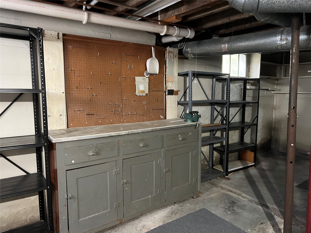 71 Shelby Street, Johnson City, New York image 38
