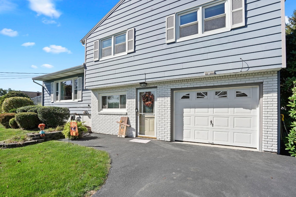 121 Pine Knoll Road
