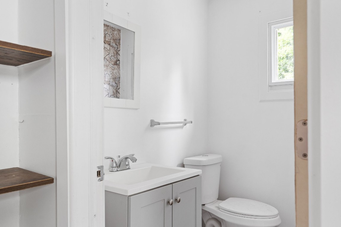 40 Jackson Avenue, Endicott, New York image 20