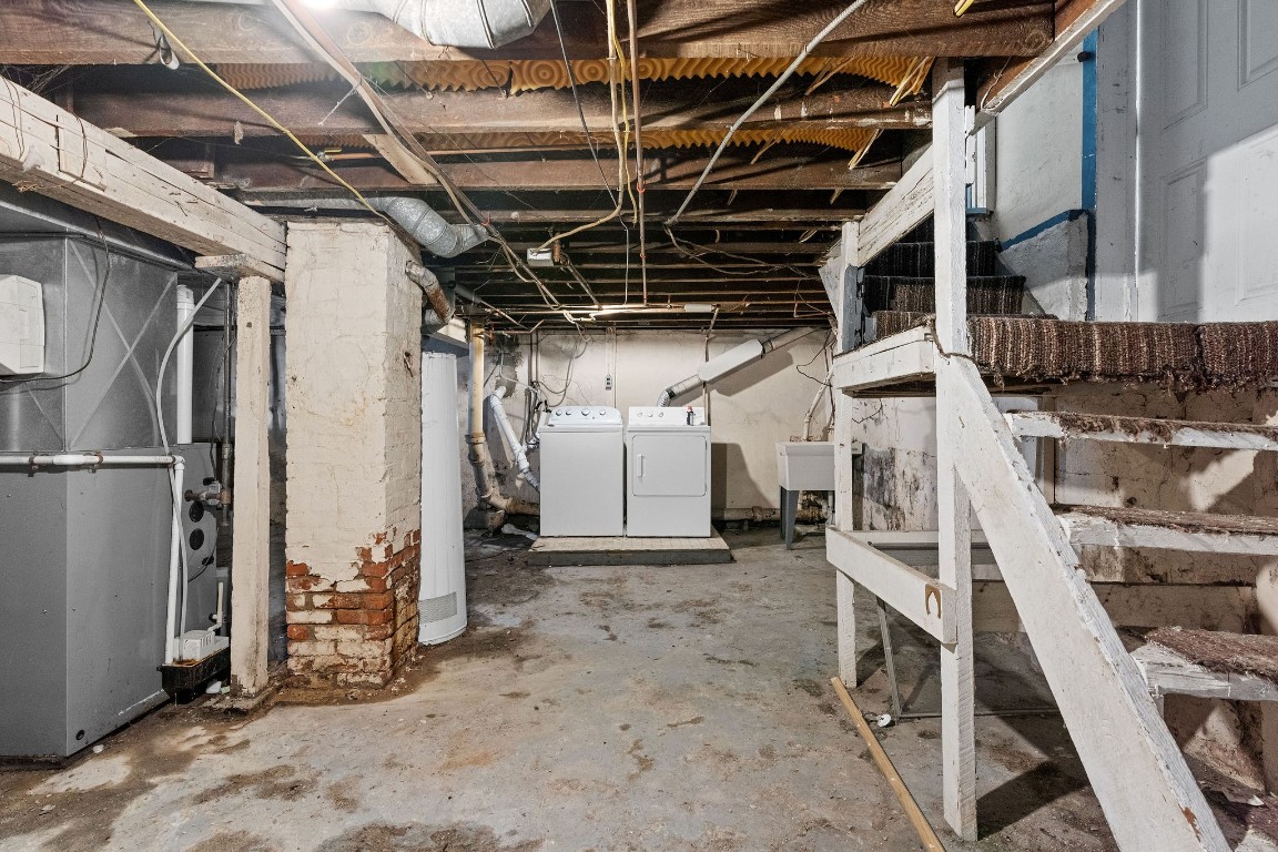 40 Jackson Avenue, Endicott, New York image 29
