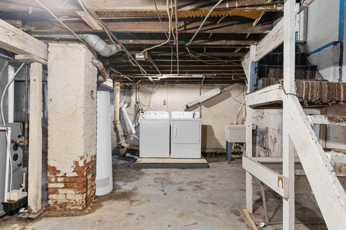40 Jackson Avenue, Endicott, New York image 27