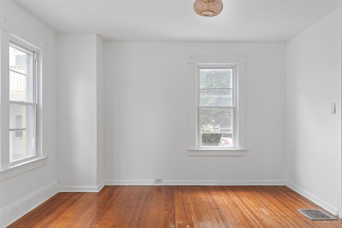 40 Jackson Avenue, Endicott, New York image 16