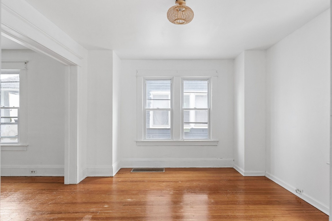 40 Jackson Avenue, Endicott, New York image 3