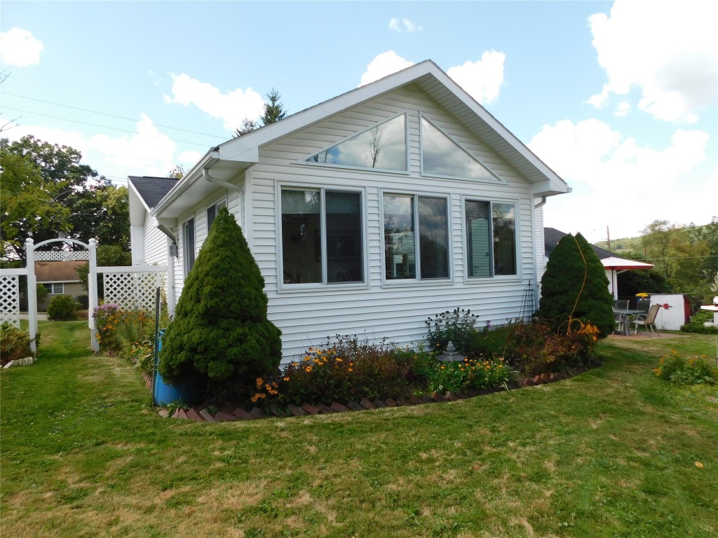 7 Orchard Avenue
