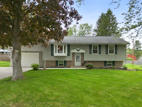 Townhouse For Sale - 323 Rayelene Drive<br/> Vestal, NY 13850