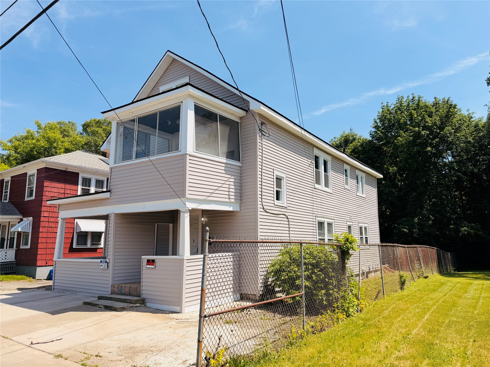 224 Corliss Avenue - Photo 3