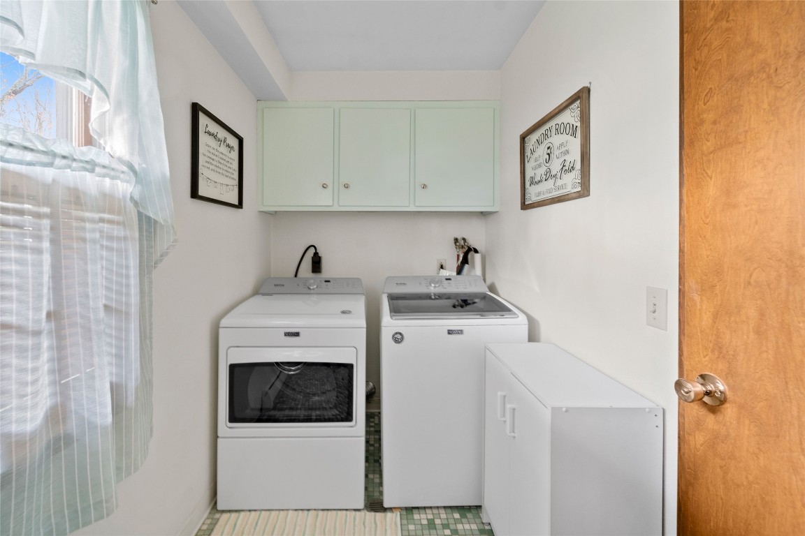 240 Ridgefield Road, Endicott, New York image 18