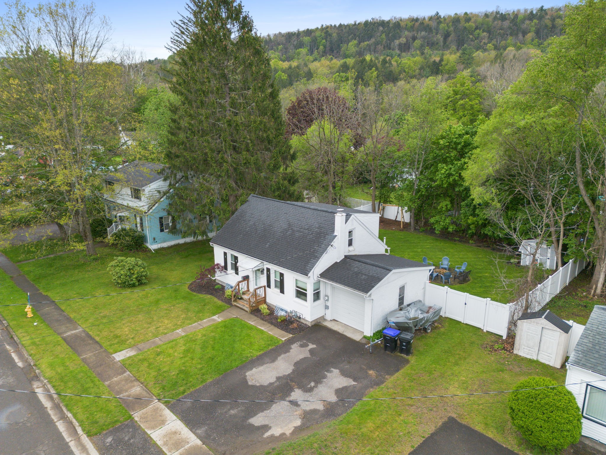 844 E Circle Drive