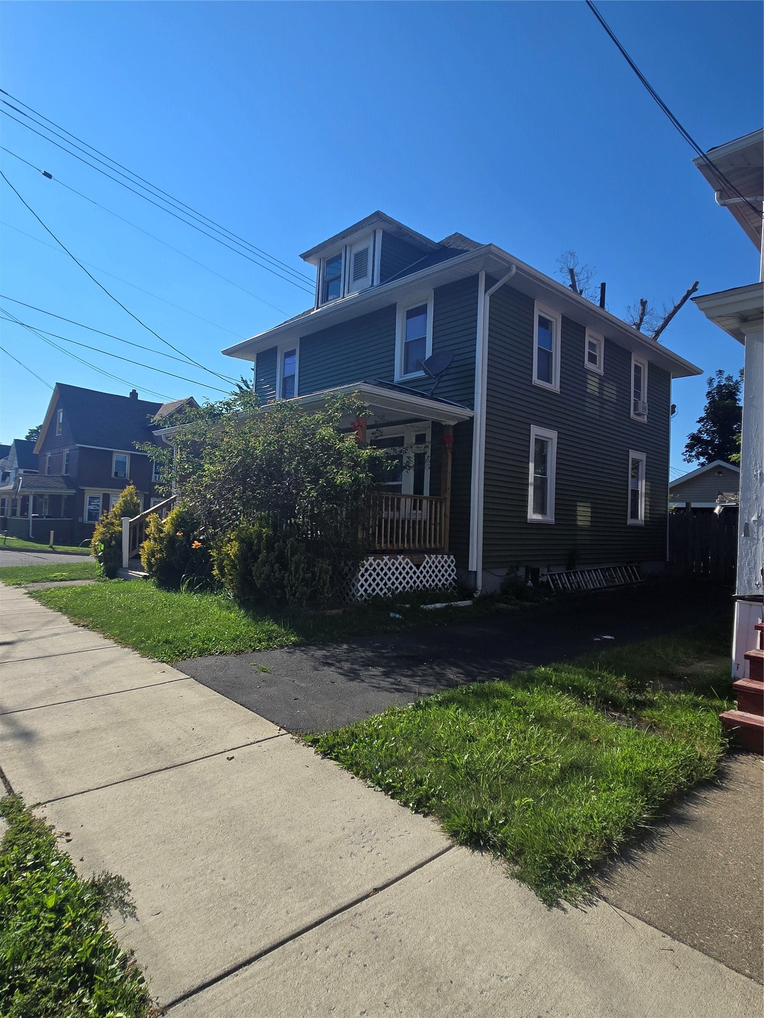 253 Grand Avenue - Photo 3