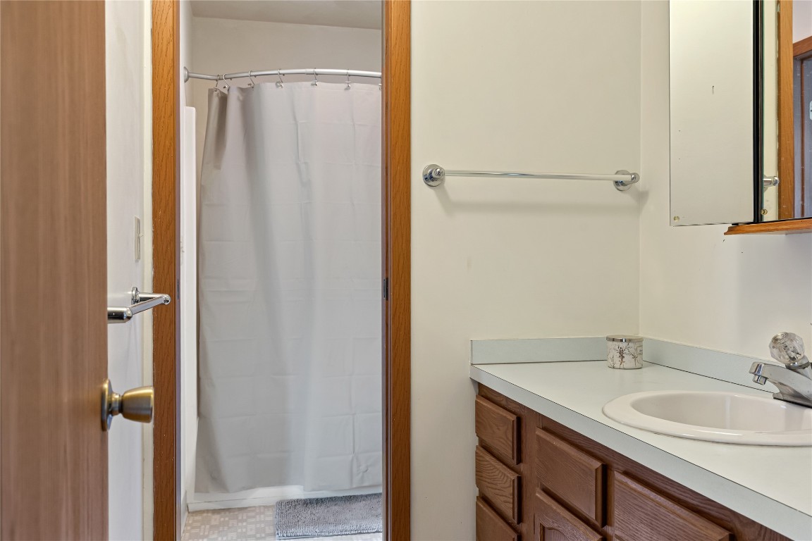 98 Theresa Boulevard, Binghamton, New York image 18