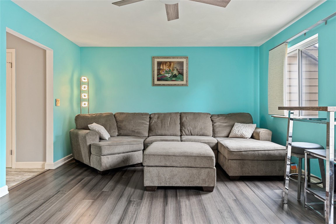 98 Theresa Boulevard, Binghamton, New York image 8
