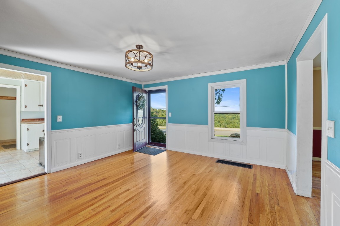 94 Grippen Hill Road