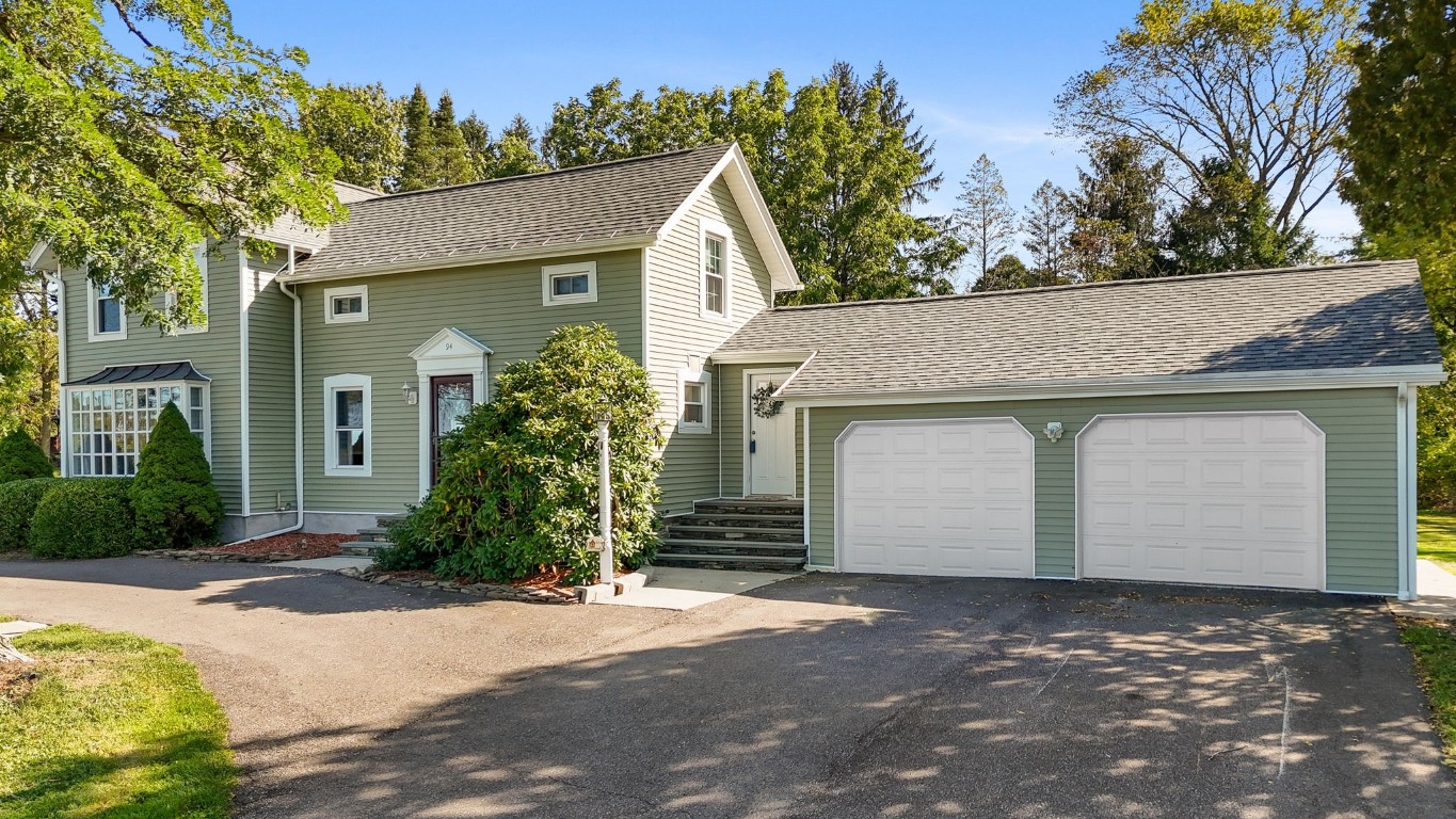 94 Grippen Hill Road