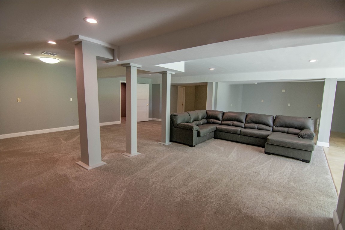 110 Briar Road, Vestal, New York image 42