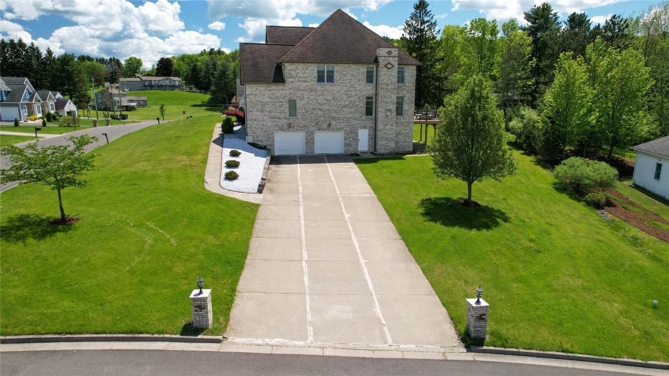 110 Briar Road, Vestal, New York image 2