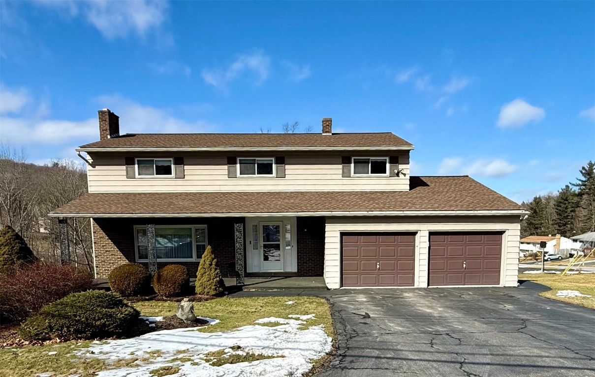4249 Marietta Drive, Vestal, New York image 1