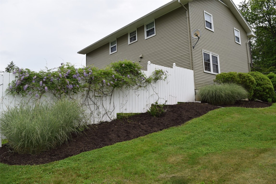 420 Clarkson Drive, Vestal, New York image 6