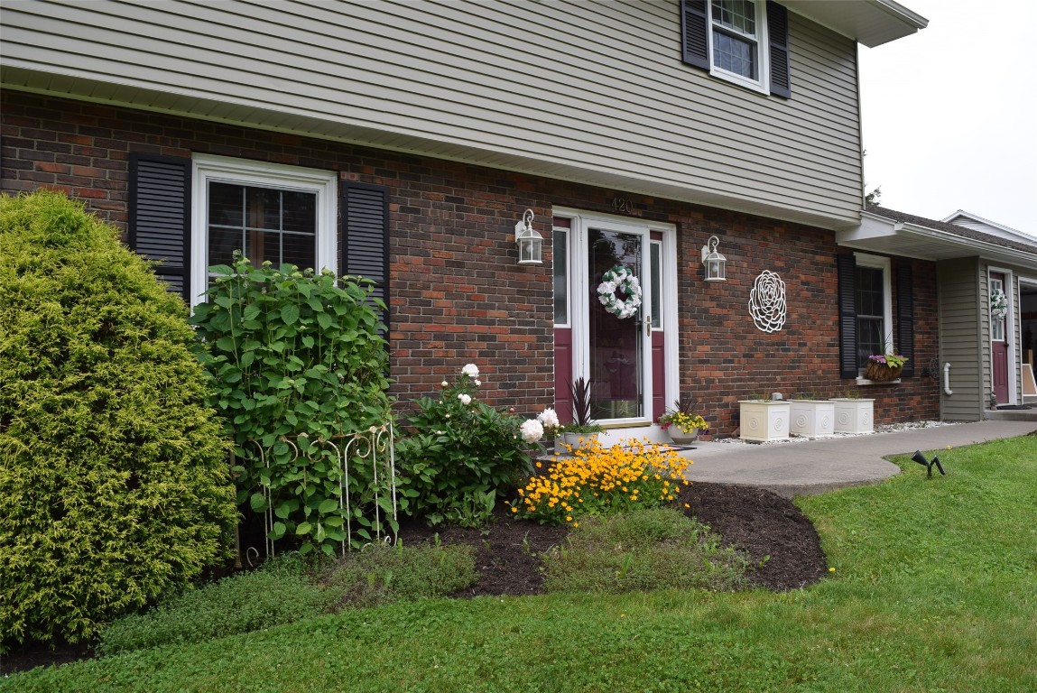 420 Clarkson Drive, Vestal, New York image 4