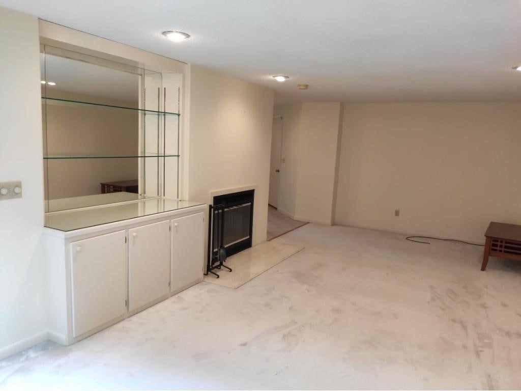 605 Clubhouse Road - Photo 2