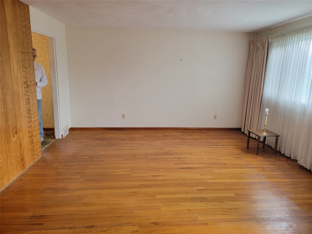 2721 Smith Drive, Endicott, New York image 12